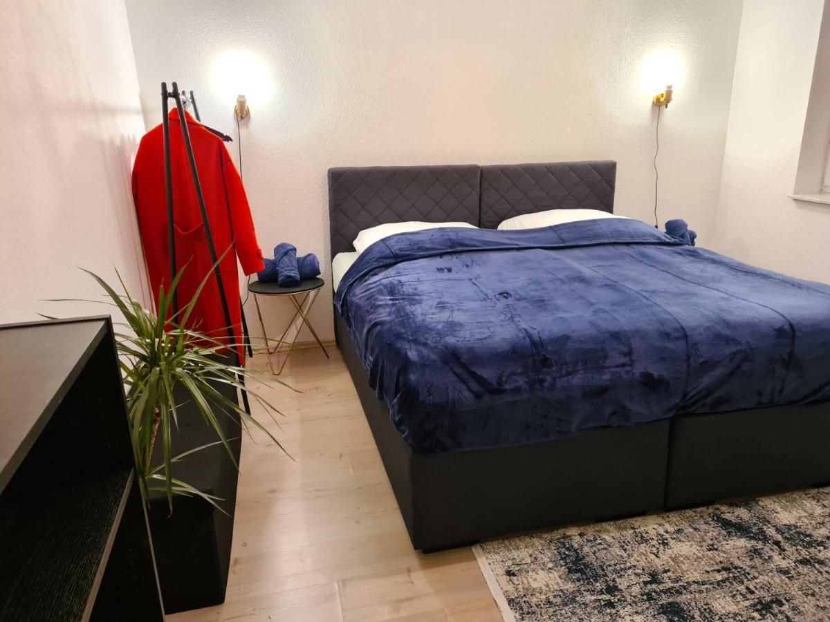 Theox Apartment No 6 Royal Blue Fuer 4 Personen Мангейм Экстерьер фото